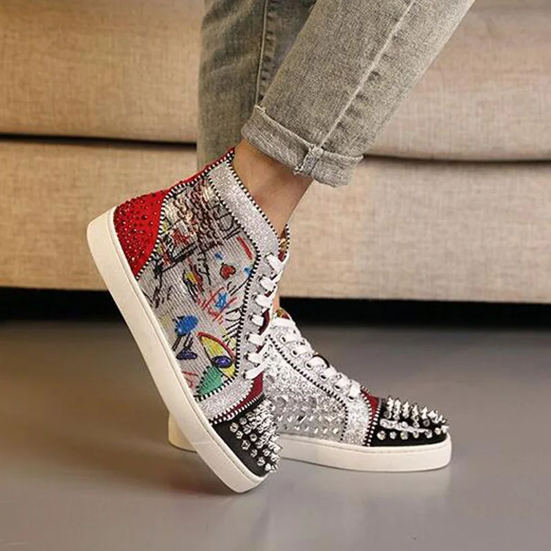 2019 Designer High Top Silver Spikes Men Shoes Red Bottom Sneakers Pik Pik Spiked Chaussures De Designer Leather Flat Trainers
2019 Designer High Top Silver Spikes Men Shoes Red Bottom Sneakers Pik Pik Spiked Chaussures De Designer Leather Flat Trainers