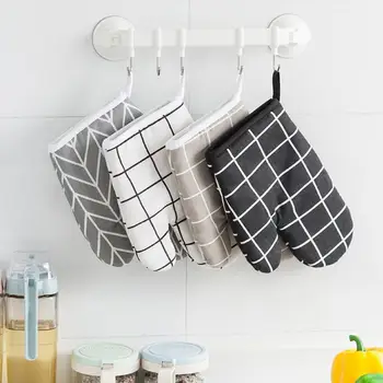 Useful Kitchen Cooking Insulated Heat Cotton Insulation Gloves Anti-scald Microwave Oven Gloves Bakeware Oven Mitts
Useful Kitchen Cooking Insulated Heat Cotton Insulation Gloves Anti-scald Microwave Oven Gloves Bakeware Oven Mitts