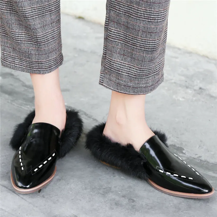 Women Genuine Leather Low Heel Rabbit Fur Ankle Boots Low Top Pointed Toe Winter Party Oxfords Casual Shoes Outdoor Warm Shoes
Women Genuine Leather Low Heel Rabbit Fur Ankle Boots Low Top Pointed Toe Winter Party Oxfords Casual Shoes Outdoor Warm Shoes