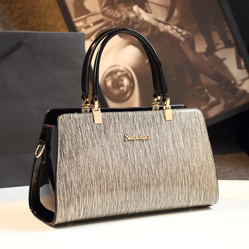2021 Fashion Leather Bag for Women 2020 Patent Leather Crossbody Shoulder Tote Retro Messenger Bag Crossbody Bags for Women
2021 Fashion Leather Bag for Women 2020 Patent Leather Crossbody Shoulder Tote Retro Messenger Bag Crossbody Bags for Women
