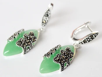 GREEN Natural jade MARCASITE FLOWER PIERCING LADY'S 925 SILVER JEWELRY EARRING 11/2"
GREEN Natural jade MARCASITE FLOWER PIERCING LADY'S 925 SILVER JEWELRY EARRING 11/2"