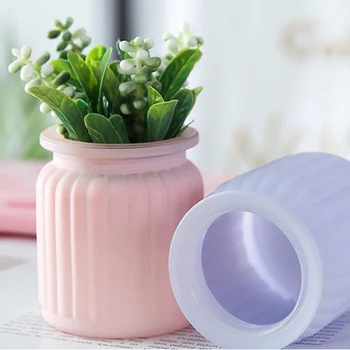 European Style Glass Vases Hydroponics Plants Dried Flower Vases Plants Container Home Decoration 
European Style Glass Vases Hydroponics Plants Dried Flower Vases Plants Container Home Decoration