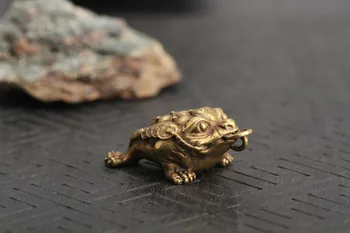 Three legged Golden Toad bronze carvings for fortune transfer pendants pendants hanging crafts
Three legged Golden Toad bronze carvings for fortune transfer pendants pendants hanging crafts