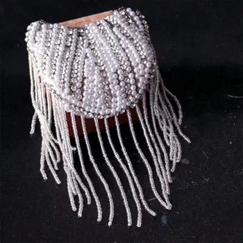 Unisex Handmade Jewelry Tassels Chain Epaulette Faux Pearl Shoulder Board Badge
Unisex Handmade Jewelry Tassels Chain Epaulette Faux Pearl Shoulder Board Badge