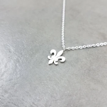 

Fleur de Lis Necklaces For Women Jewelry Stainless Steel French National Flower Lily Lotus Faith Choker Collier Femme