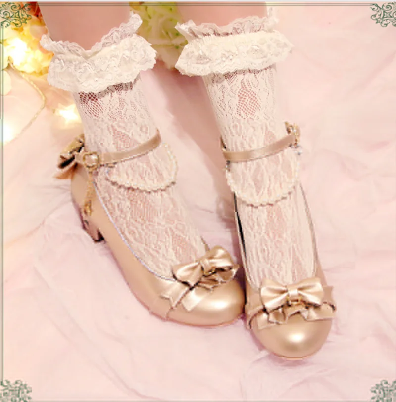 Cute bowknot note pearl kawaii shoes round head thick heel one-word buckle cosplay shoes original sweet lolita shoes lace ruffle
Cute bowknot note pearl kawaii shoes round head thick heel one-word buckle cosplay shoes original sweet lolita shoes lace ruffle