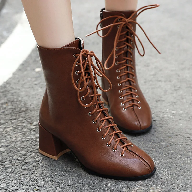AIWEIYi New Fashion Ankle Boots Block Heels High Heels Ladies Shoes Boats Mujer Western Style Ankle Boots Lace Up Cowboy Boots
AIWEIYi New Fashion Ankle Boots Block Heels High Heels Ladies Shoes Boats Mujer Western Style Ankle Boots Lace Up Cowboy Boots