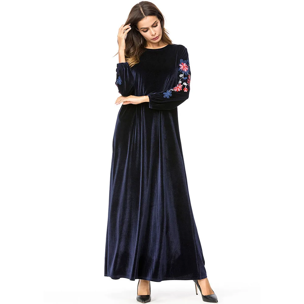 Elegant Floral Embroidered Velvet Dresses Middle Eastern Muslim Simple Embroidered Vintage Robe High Waist A-Line Pullover
Elegant Floral Embroidered Velvet Dresses Middle Eastern Muslim Simple Embroidered Vintage Robe High Waist A-Line Pullover