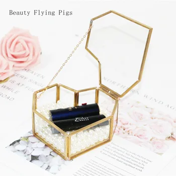 Direct sales new golden polygon heart-shaped love retro copper-rimmed glass jewelry box storage display decorative ornaments
Direct sales new golden polygon heart-shaped love retro copper-rimmed glass jewelry box storage display decorative ornaments