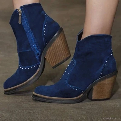 Retro Rivet Motorcycle Boots Women Flock Leather Ankle Boots Spring High Heel Zipper Short Boot Cowboy Shoes
Retro Rivet Motorcycle Boots Women Flock Leather Ankle Boots Spring High Heel Zipper Short Boot Cowboy Shoes