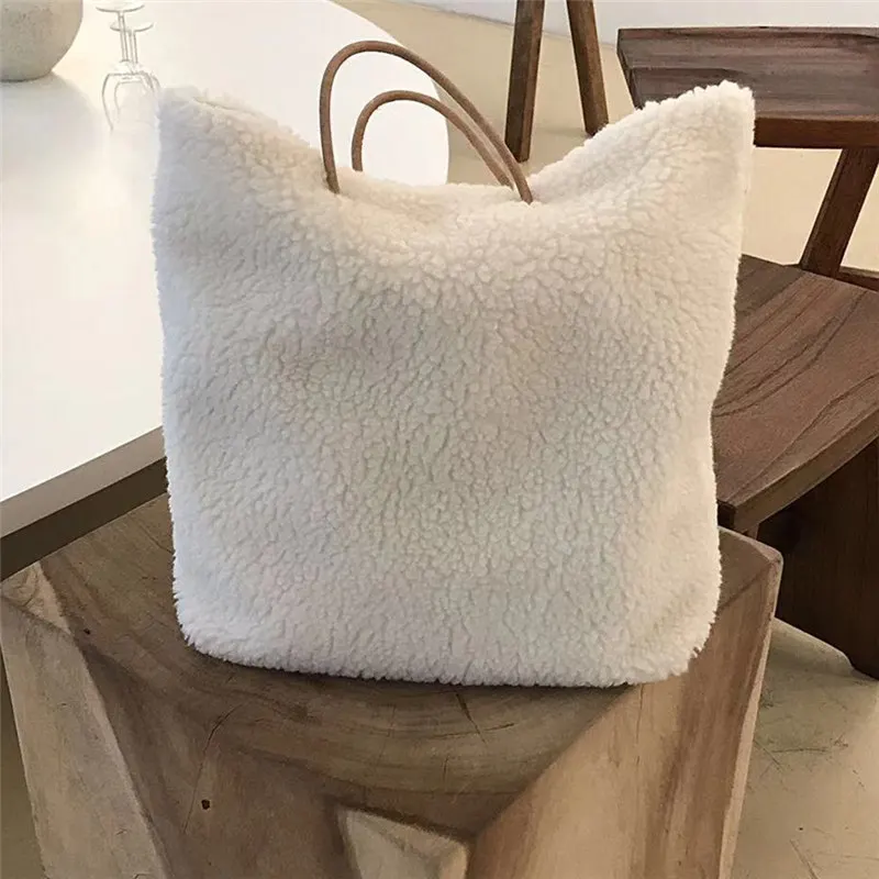 New fashion design fur plush ladies handbag female shoulder bag girl Messenger bag casual handbags handbags
New fashion design fur plush ladies handbag female shoulder bag girl Messenger bag casual handbags handbags