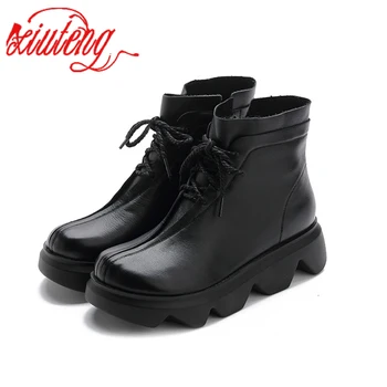 Xiuteng Women Platform Ankle Boots Ladies Genuine Leather Shoes Woman Autumn Wedges Chelsea Boots Female Solid Plus Size Shoes
Xiuteng Women Platform Ankle Boots Ladies Genuine Leather Shoes Woman Autumn Wedges Chelsea Boots Female Solid Plus Size Shoes