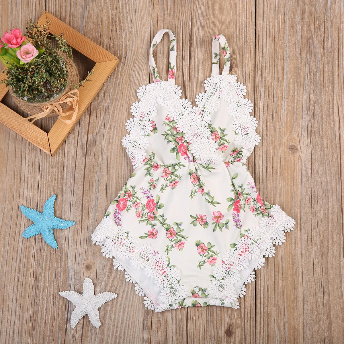 

Newborn Toddler Baby Girls Rompers Lace Floral Overall Outfits Sunsuit Clothes Baby Romper