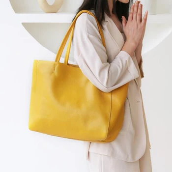 Genuine Leather Handbag Tote Luxury Big Casual Cowhide Shoulder Bags Women Bags Design High Quality Ladies Bucket Bags for Women
Genuine Leather Handbag Tote Luxury Big Casual Cowhide Shoulder Bags Women Bags Design High Quality Ladies Bucket Bags for Women