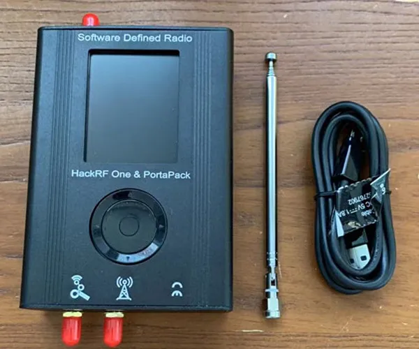 Фото Новый GPS симулятор PortaPack Porta Pack + HackRF One SDR чехол антенна 0.5PPM - купить