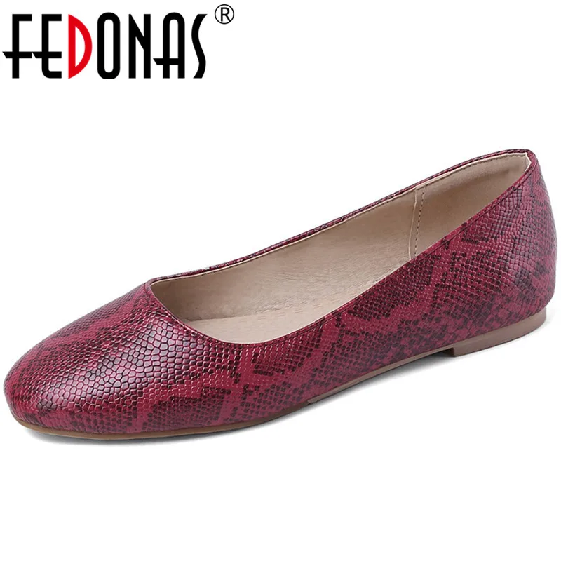 FEDONAS High Quality Spring Summer Glotters Women Flats 2020 Sweeet Round Toe Women Basic Casual Platform Fashion Shoes Woman
FEDONAS High Quality Spring Summer Glotters Women Flats 2020 Sweeet Round Toe Women Basic Casual Platform Fashion Shoes Woman