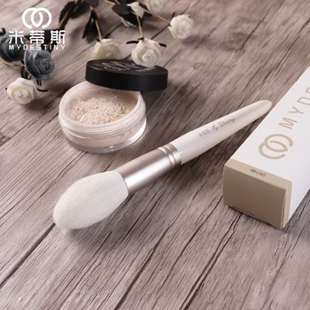 MyDestiny cosmetic brush-The Snow White series-big flame shape powder brush-goat hair makeup tools&pens-beauty
MyDestiny cosmetic brush-The Snow White series-big flame shape powder brush-goat hair makeup tools&pens-beauty