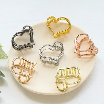 7 Colour Heart-shaped Geometric Hair Claw for Women Girls Clamps Hair Crab Metal Hair Clip Accessories Valentine's Day Present 
7 Colour Heart-shaped Geometric Hair Claw for Women Girls Clamps Hair Crab Metal Hair Clip Accessories Valentine's Day Present