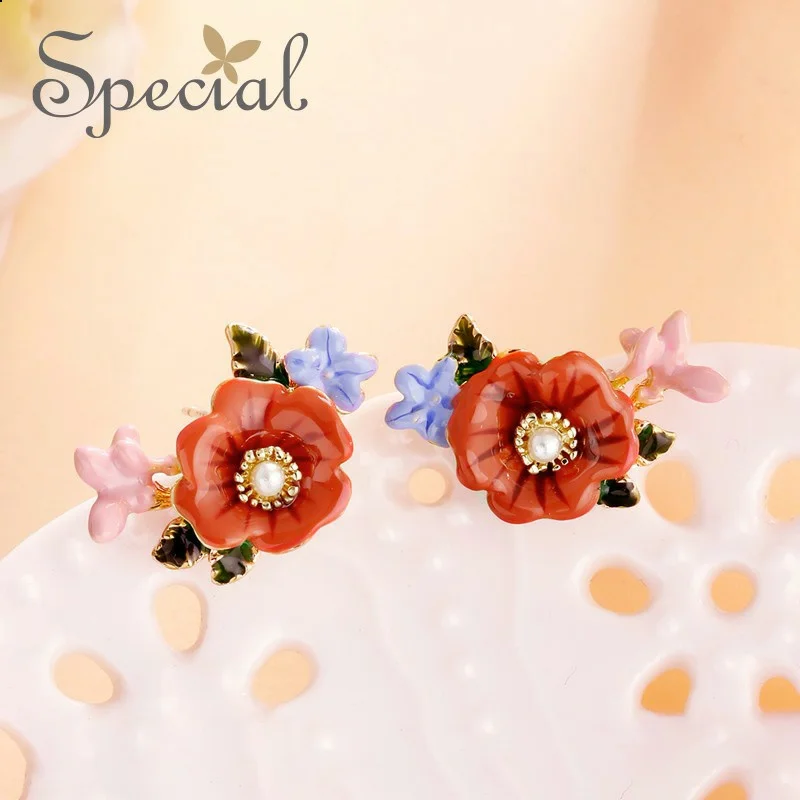 Special European and American ear nails female S925 silver needle cherry pollen flowers fresh ear ornaments flowers and girls
Special European and American ear nails female S925 silver needle cherry pollen flowers fresh ear ornaments flowers and girls