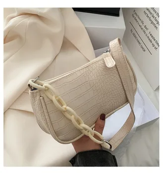 2020 new net red envelope female crocodile pattern underarm bag retro portable baguette texture all-match bag
2020 new net red envelope female crocodile pattern underarm bag retro portable baguette texture all-match bag