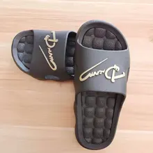 Verano de 2021 no-slip de baño diapositivas sandalias Unisex parejas plataforma zapatillas Zapatillas de casa hombres Simple zapatos de Color sólido