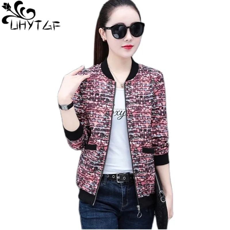 Куртка UHYTGF Женская на молнии, винтажный короткий пиджак с принтом, верхняя одежда свободного покроя в Корейском стиле, тонкая верхняя одежда, 5XL, весна-осень 1537
Куртка UHYTGF Женская на молнии, винтажный короткий пиджак с принтом, верхняя одежда свободного покроя в Корейском стиле, тонкая верхняя одежда, 5XL, весна-осень 1537
