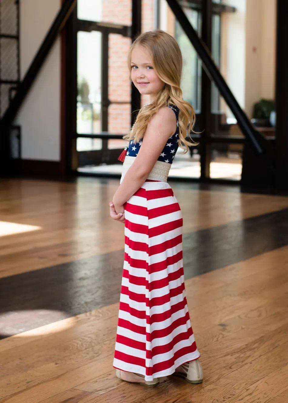 Mother and Daughter Clothes Flag 01 (4)