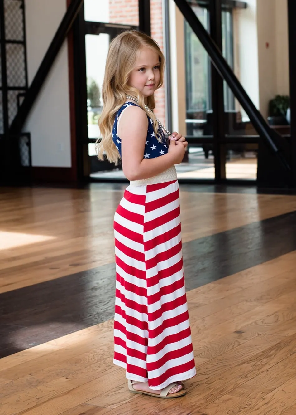 Mother and Daughter Clothes Flag 01 (3)