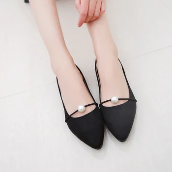 New large size single shoes female pointed pearl shallow mouth suede flat work shoes
New large size single shoes female pointed pearl shallow mouth suede flat work shoes