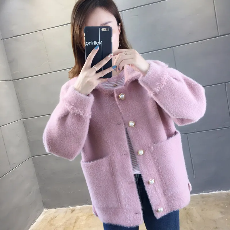 Imitation Mink Cashmere Knit Coat Women Cardigan Autumn 2019 New Solid color Loose Short Sweater Coat Female Knit Tops AN204
Imitation Mink Cashmere Knit Coat Women Cardigan Autumn 2019 New Solid color Loose Short Sweater Coat Female Knit Tops AN204