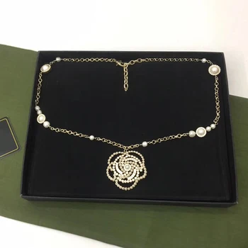 Top Quality Fashion Party Jewelry Camellia Crystal Pearls Necklace Luxcy Party Flower Necklace Vintage Chain Jewelry Neckalce 
Top Quality Fashion Party Jewelry Camellia Crystal Pearls Necklace Luxcy Party Flower Necklace Vintage Chain Jewelry Neckalce