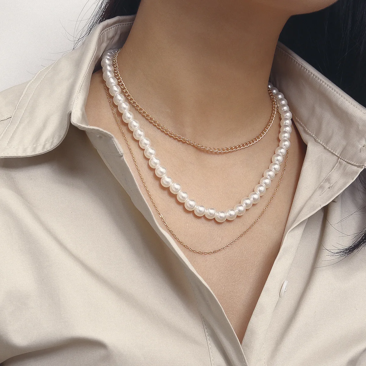 Simulated Pearl Necklace For Women White Beads Gold Color Choker Three layers Jewelry Pendant Vintage Fashion Bijoux
Simulated Pearl Necklace For Women White Beads Gold Color Choker Three layers Jewelry Pendant Vintage Fashion Bijoux