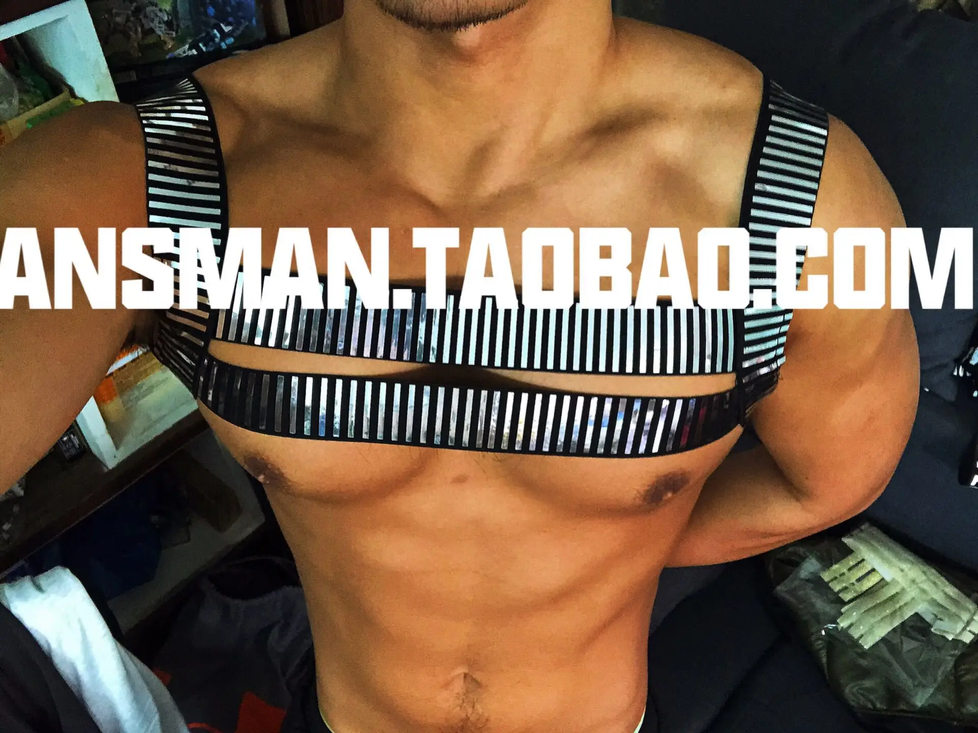 Серебряный ночной клуб бар гей SM зеркало металлический эластичный нагрудный ремень жилет для вечеринки костюм большая вечеринка
Серебряный ночной клуб бар гей SM зеркало металлический эластичный нагрудный ремень жилет для вечеринки костюм большая вечеринка