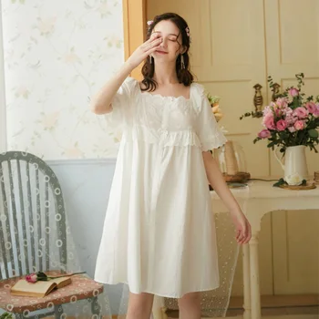 New Cotton Nightdress Knee-length Gowns Women Sleepwear Female Nightgown Elegant Nightwear Loose Gown Princess White Dress 
New Cotton Nightdress Knee-length Gowns Women Sleepwear Female Nightgown Elegant Nightwear Loose Gown Princess White Dress
