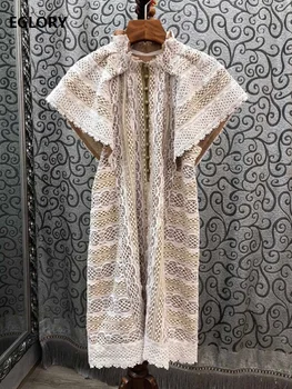Hollow Out Embroidery Dress 2020 Summer Lux Party Women Stand Neck Allover Crochet Lace Embroidery Buttons Deco Vintage Dress
Hollow Out Embroidery Dress 2020 Summer Lux Party Women Stand Neck Allover Crochet Lace Embroidery Buttons Deco Vintage Dress