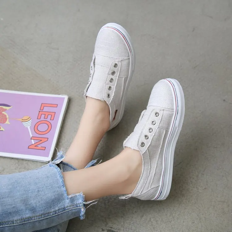 2019 Autumn Canvas Shoes Women's Versatile Casual Board Shoes Shallow Mouth Foot Covering Lazy Casual Shoes Loafers
2019 Autumn Canvas Shoes Women's Versatile Casual Board Shoes Shallow Mouth Foot Covering Lazy Casual Shoes Loafers
