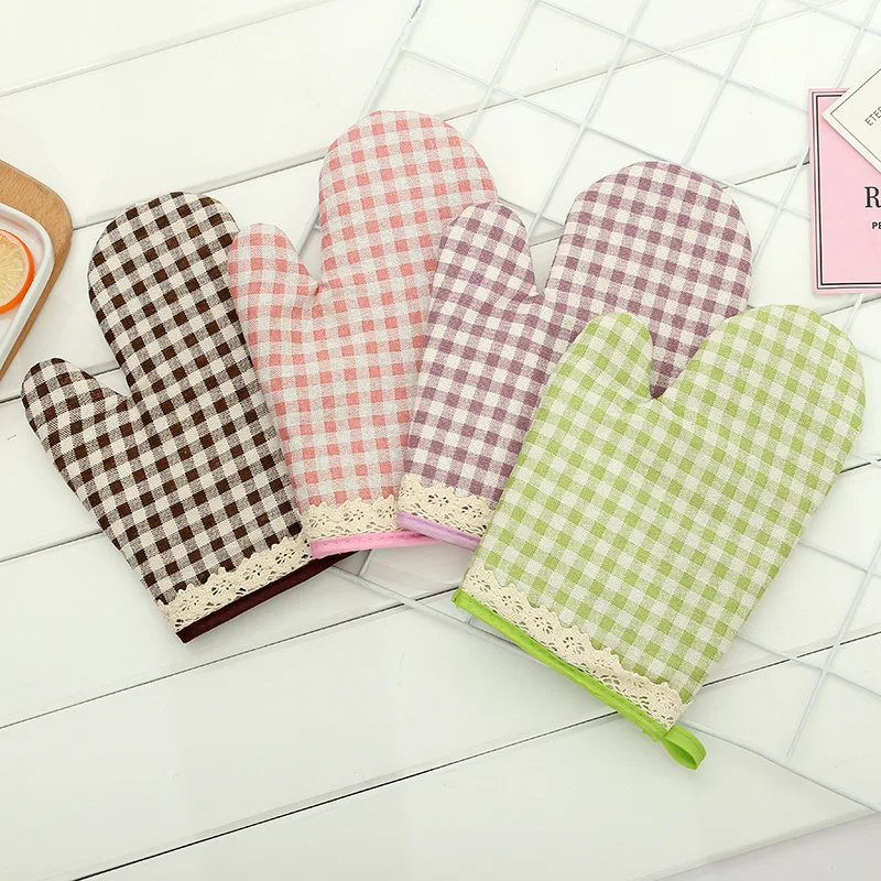 Cotton Linen Lace Gloves Bakery High-temperature Resistant Microwave Oven Glove Insulated Heat Resistant Slip Gloves
Cotton Linen Lace Gloves Bakery High-temperature Resistant Microwave Oven Glove Insulated Heat Resistant Slip Gloves