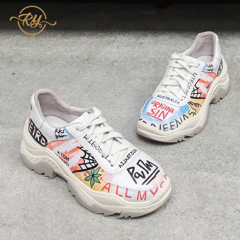 RY-relaa fashion women's shoes 2019 new leather wild casual shoes muffin platform sports shoes wild running shoes
RY-relaa fashion women's shoes 2019 new leather wild casual shoes muffin platform sports shoes wild running shoes
