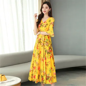 Chiffon dress Korean summer new V-neck five-point sleeve floral stitching long section waist was thin beach dress
Chiffon dress Korean summer new V-neck five-point sleeve floral stitching long section waist was thin beach dress