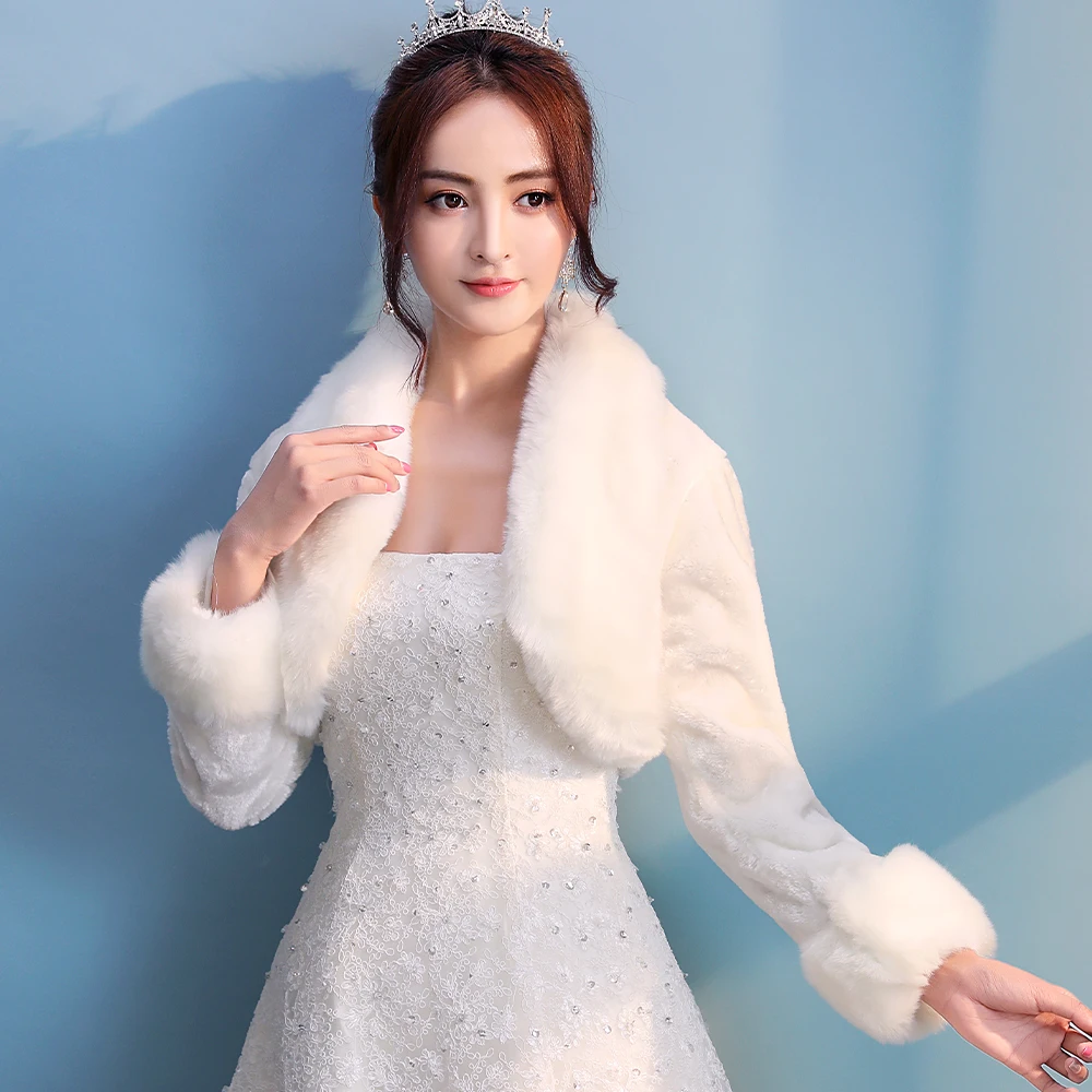 Women Ivory Winter Warm Faux Fur Wedding Bridal Shrug Elegant Dress Long Sleeve Accessory Cape Lapel Collar Shawl Bolero Coat
Women Ivory Winter Warm Faux Fur Wedding Bridal Shrug Elegant Dress Long Sleeve Accessory Cape Lapel Collar Shawl Bolero Coat