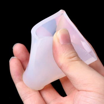 2020 New Triangular Pyramid Jewelry Making Tools Mold Pendant Silicone Resin Craft DIY
2020 New Triangular Pyramid Jewelry Making Tools Mold Pendant Silicone Resin Craft DIY