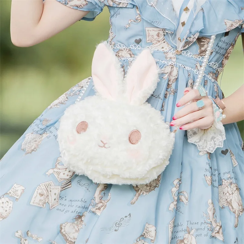 Фото Сумка в виде кролика Лолиты плюшевая с оригинальным дизайном жемчужной цепочкой