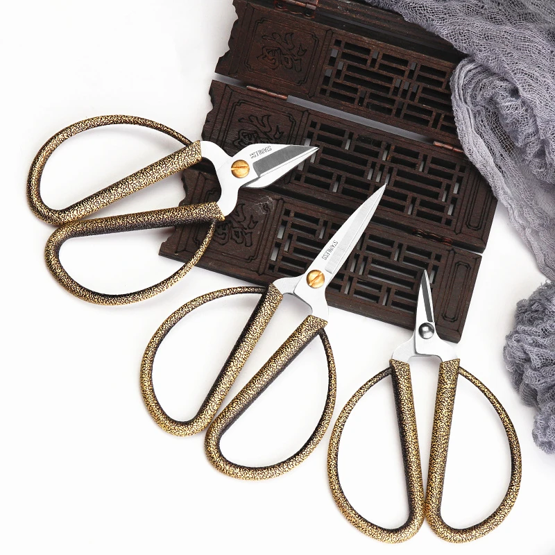 Sewing Scissors Cutter Straight Vintage Scissors Embroidery Scissor Fabric Scissors Tailor's Scissors Household Thread Scissors
Sewing Scissors Cutter Straight Vintage Scissors Embroidery Scissor Fabric Scissors Tailor's Scissors Household Thread Scissors