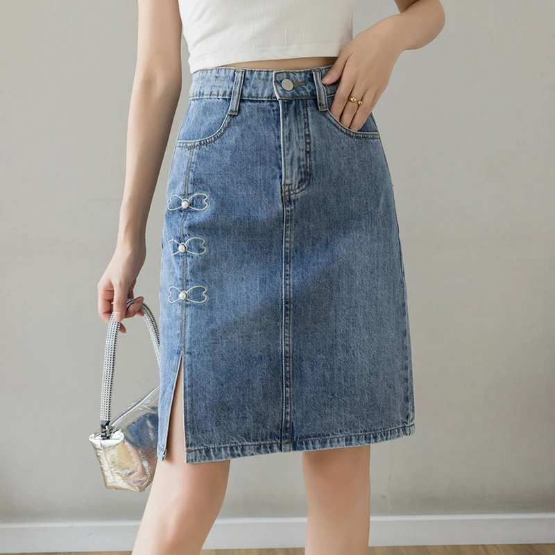Denim Split Knee Length Skirt Women High Waist Embroidery Y2k Blue Kawaii Harajuku Vintage Sweet Thin Bodycon Pencil Jeans Skirt
Denim Split Knee Length Skirt Women High Waist Embroidery Y2k Blue Kawaii Harajuku Vintage Sweet Thin Bodycon Pencil Jeans Skirt