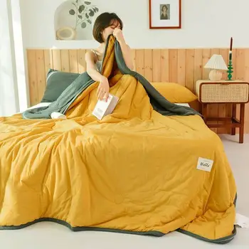 46Simple plain fiber bamboo spring and autumn cover blanket for sofa and solid color double quilted quilt for bed in home
46Simple plain fiber bamboo spring and autumn cover blanket for sofa and solid color double quilted quilt for bed in home