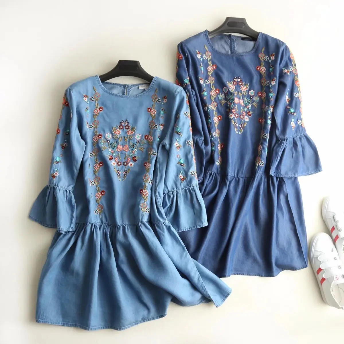 A021 WOMEN'S Dress New Style Base Skirt Color Embroidered Floral Print Bell Sleeve Computer Cable Lock Big Skirt
A021 WOMEN'S Dress New Style Base Skirt Color Embroidered Floral Print Bell Sleeve Computer Cable Lock Big Skirt