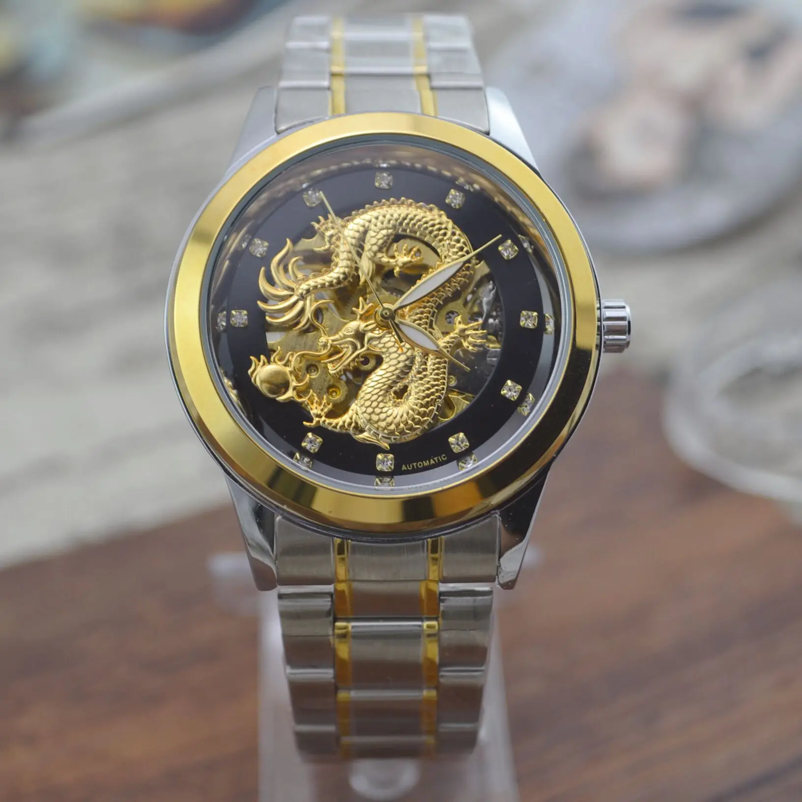 Fully Automatic Analog Watch Waterproof Watch Men's Night Light Hollow out Men Gold Watch Dragon Table Hot Selling Watch
Fully Automatic Analog Watch Waterproof Watch Men's Night Light Hollow out Men Gold Watch Dragon Table Hot Selling Watch
