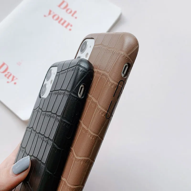 Crocodile Texture Skin Cover Phone Case Made Of Plastic Material For iPhone Models 13 Crocodile Texture Skin Cover Phone Case Made Of Plastic Material For iPhone Models 18