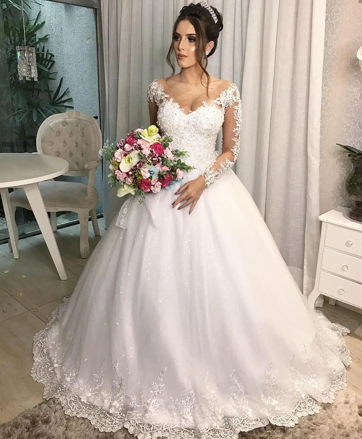 2020 robe de soir e longue scoop wedding dress long sleeve lace appliques bridal gowns ball gowns elegant vestido de mujer sale
2020 robe de soir e longue scoop wedding dress long sleeve lace appliques bridal gowns ball gowns elegant vestido de mujer sale