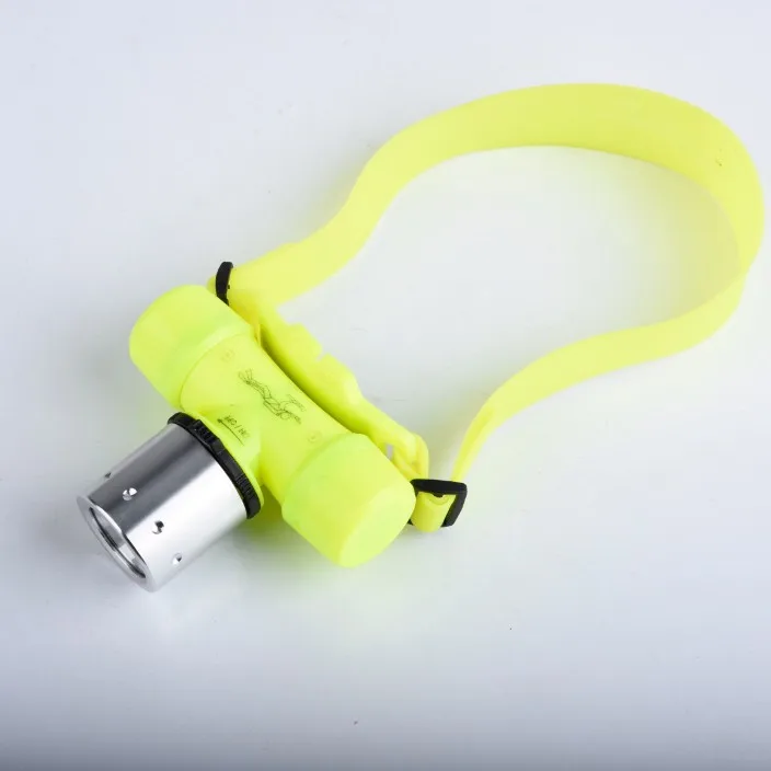 Q5/T6/L2 Diving Headlights Glare Charging Long Shots Waterproof under LED Head Lamp Flashlight White Light 18650/AAA
Q5/T6/L2 Diving Headlights Glare Charging Long Shots Waterproof under LED Head Lamp Flashlight White Light 18650/AAA